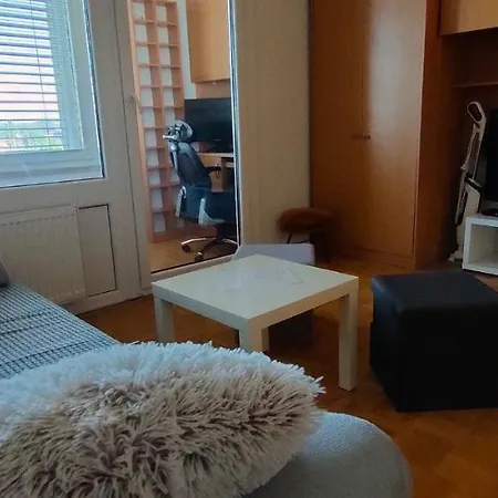 Corner Tower // Prijetno Stanovanje Za 4 Osebe + Free Parking 아파트 *